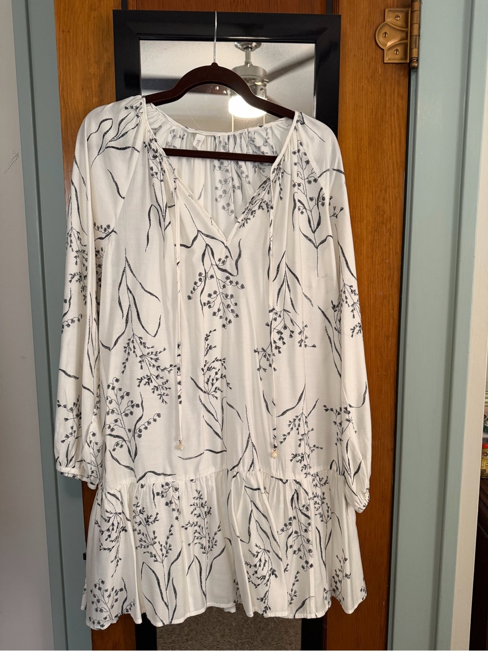 H&M White Floral Peasant Tunic with Black Botanical Print
